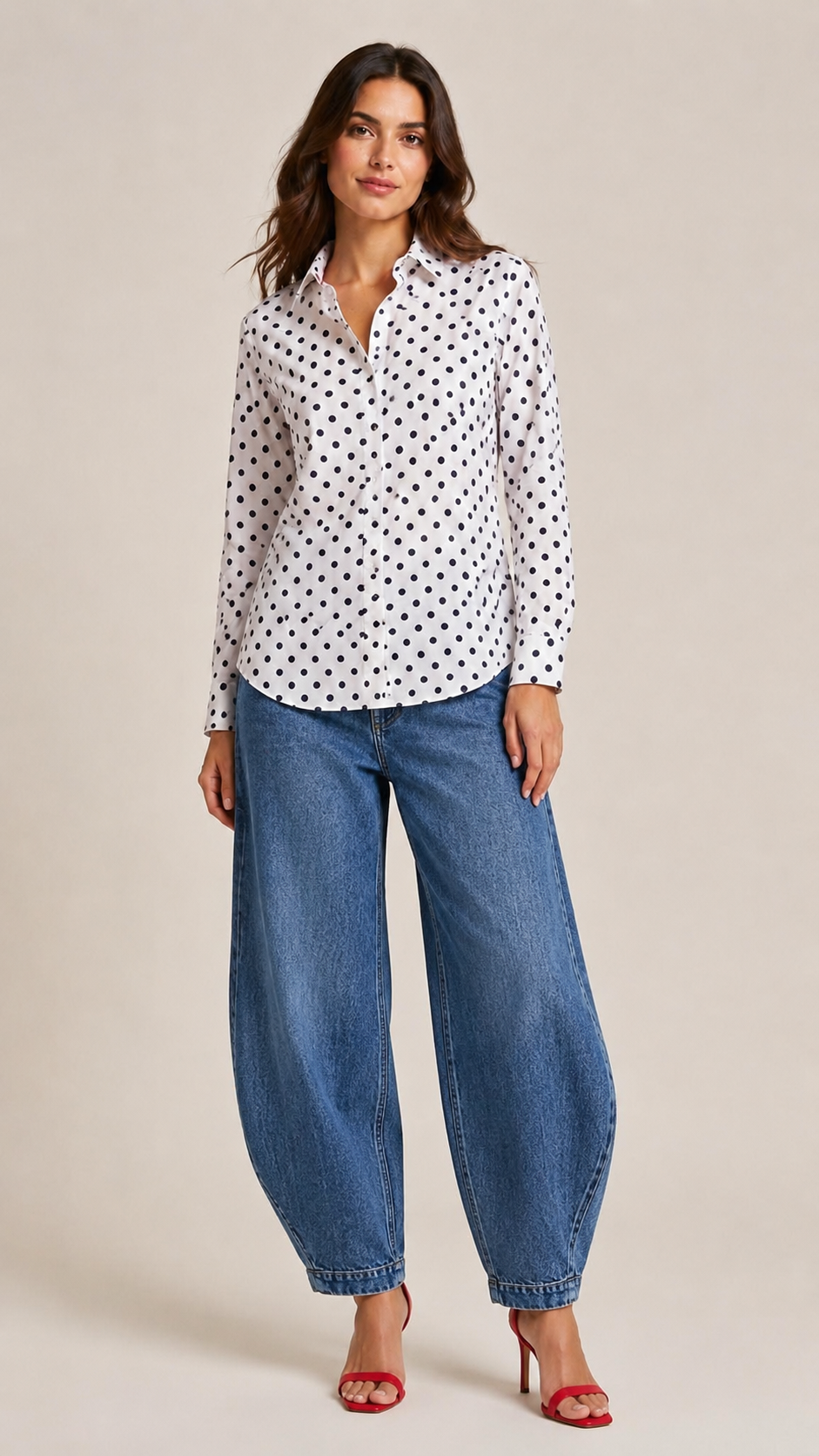 Chemise blanche à pois noir