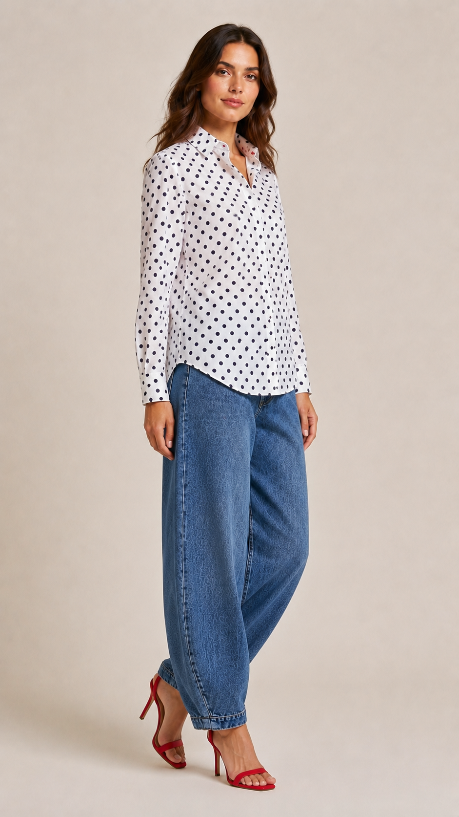 Chemise blanche à pois noir
